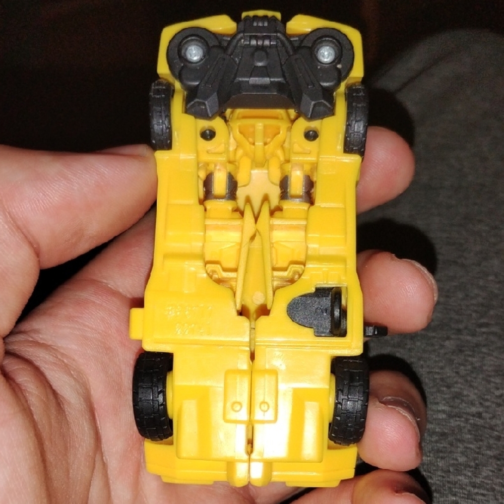 Transformers toy Car Bumblebee Action Figure